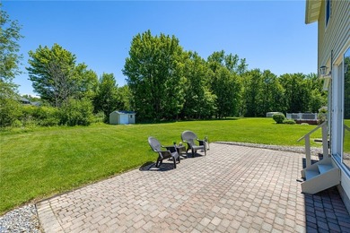 Welcome to this beautifully updated 4 bedroom, 2.5 bath Colonial - photo 21