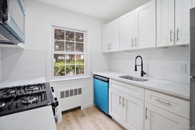 Discover this beautifully updated 2 bedroom, 1 full bath home - photo 8