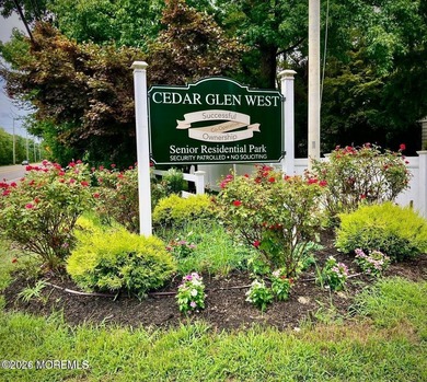Cedar Glen West Co-Op 55+Charming 1 bed, 1 bath home in - photo 34