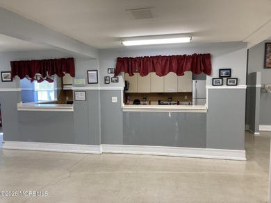 Cedar Glen West Co-Op 55+Charming 1 bed, 1 bath home in - photo 42