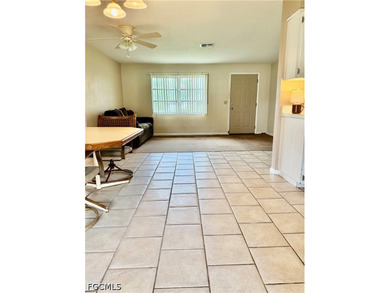 Great opportunity to own a 3-bedroom, 2-bath home in the - photo 8