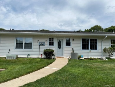 Greenbriar Model Without Garage Bright And Sunny With Enclosed - photo 2