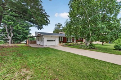 Additional listing photo 1