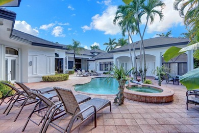 GOLF MEMBERSHIP AVAILABLE! This elegant one-story courtyard - photo 3