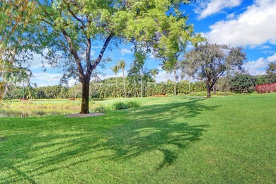 GOLF MEMBERSHIP AVAILABLE! This elegant one-story courtyard - photo 4