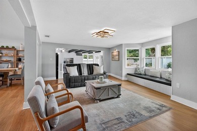 One or more photo(s) has been virtually staged. WELCOME HOME!! - photo 17