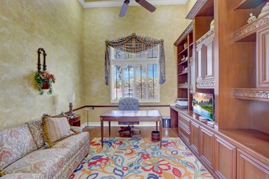 GOLF MEMBERSHIP AVAILABLE! This elegant one-story courtyard - photo 8