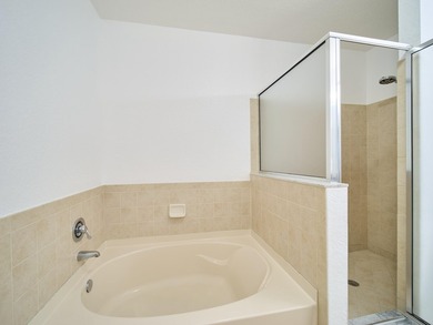 Welcome to this recently updated, spacious second floor corner - photo 20