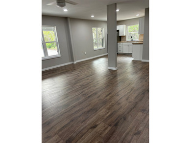 Cozy cabin newly renovated and remodeled. 2 - 2 designed with - photo 6