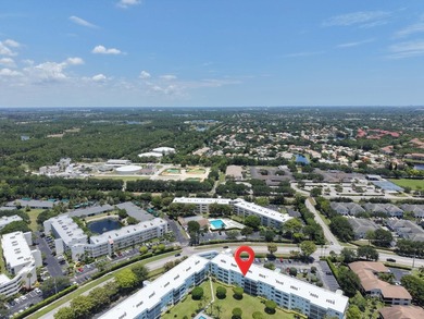 Great 1.444 sf unit on first floor 2/2 plus a bonus room that - photo 38