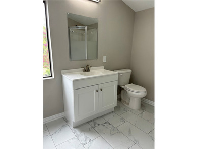 Cozy cabin newly renovated and remodeled. 2 - 2 designed with - photo 10