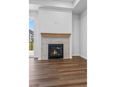 Gorgeous new-build 2BR/2BA zero-entry ranch condominium near - photo 4