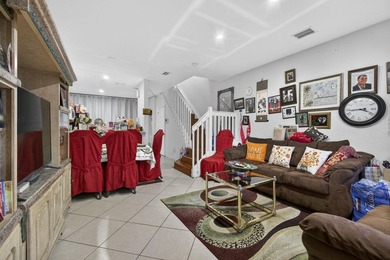 Beautiful 2-story townhome in gated community with resort style - photo 4