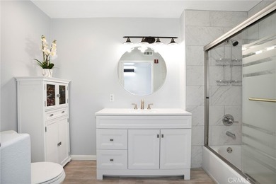 BONUS ROOM + MOVE-IN READY! Welcome to this beautifully updated - photo 7