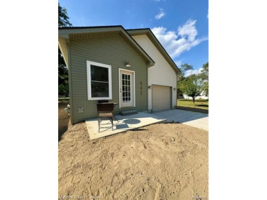 Lake Home For Sale in Waterford, Michigan