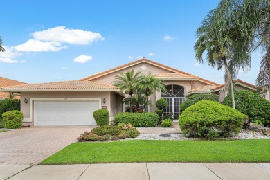 (private lake, pond, creek) Home For Sale in Boynton Beach Florida