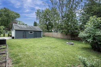 Charming Cape Cod in SE Neenah! This inviting 4-bedroom - photo 8