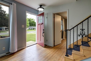 Charming Cape Cod in SE Neenah! This inviting 4-bedroom - photo 10