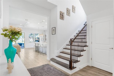 Luxurious Contemporary Home in an Exclusive Gated Community - - photo 11