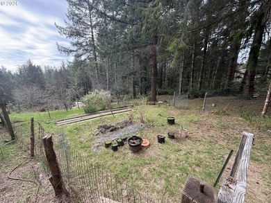 Escape to the peace and beauty of the Southern Oregon Coast with - photo 20