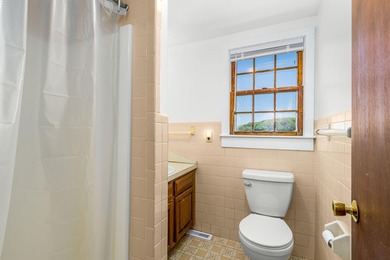 Rare opportunity to own a standalone, year-round waterfront - photo 22