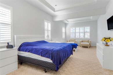 Luxurious Contemporary Home in an Exclusive Gated Community - - photo 23