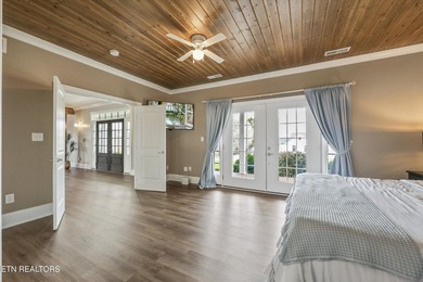 Motivated sellers welcome you to this beautiful lake view home - photo 24