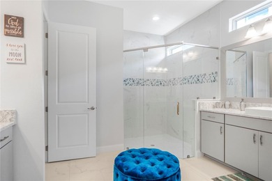 Luxurious Contemporary Home in an Exclusive Gated Community - - photo 29