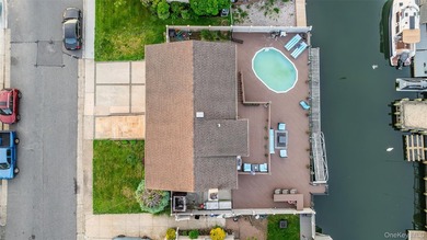 Prepare To Be In Awe When You See This Stunning Waterfront - photo 31