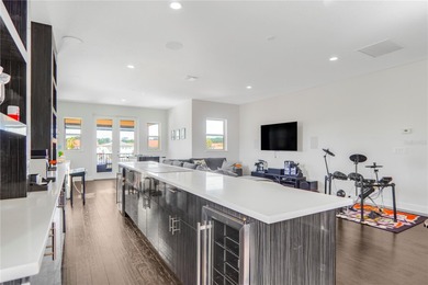 Luxurious Contemporary Home in an Exclusive Gated Community - - photo 41