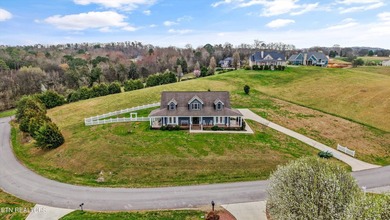 Motivated sellers welcome you to this beautiful lake view home - photo 44