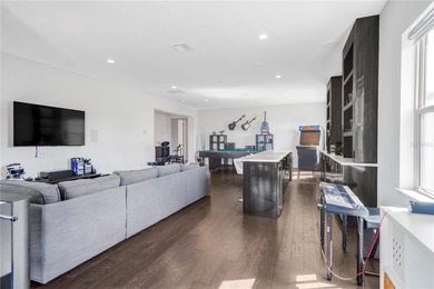Luxurious Contemporary Home in an Exclusive Gated Community - - photo 47