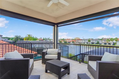 Luxurious Contemporary Home in an Exclusive Gated Community - - photo 48