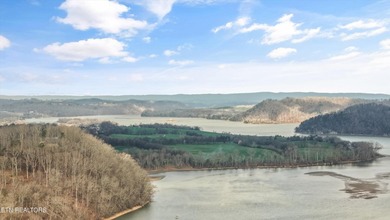 Motivated sellers welcome you to this beautiful lake view home - photo 49