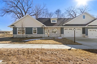 Welcome to Your Dream Home! Discover effortless luxury in this - photo 2