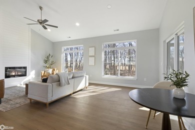 Welcome to Your Dream Home! Discover effortless luxury in this - photo 6