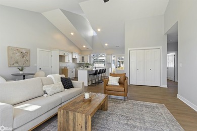 Welcome to Your Dream Home! Discover effortless luxury in this - photo 8