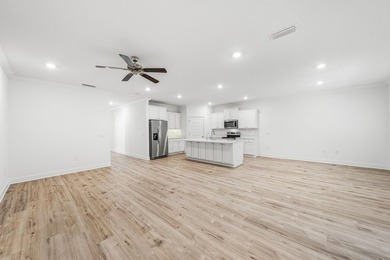 Timeless elegance can be found in this well maintained craftsman - photo 14