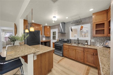 Welcome home to this charming 3-bedroom, 2-bath Artcraft Manor - photo 19