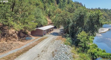 This beautiful log home features soaring ceilings and large - photo 25