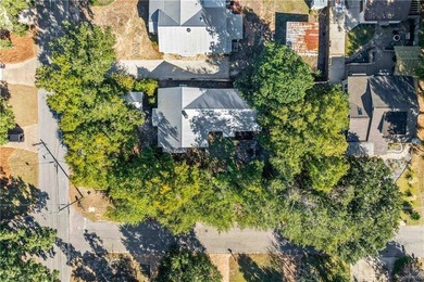 Historic Fairhope Cottage in the Fruit & Nut District - Walk to - photo 27