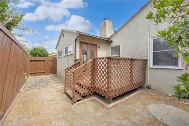 Welcome home to this charming 3-bedroom, 2-bath Artcraft Manor - photo 40