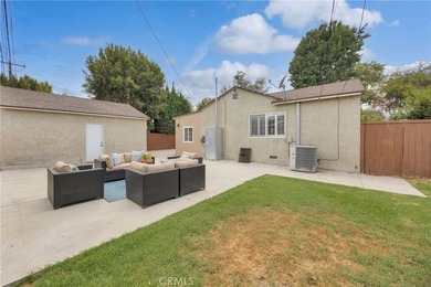Welcome home to this charming 3-bedroom, 2-bath Artcraft Manor - photo 43