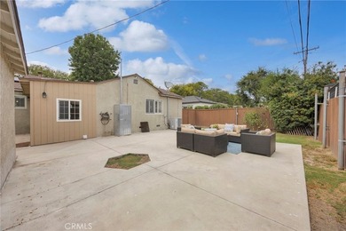 Welcome home to this charming 3-bedroom, 2-bath Artcraft Manor - photo 44