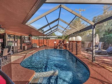 Spacious Imperial Point pool home offering 4+ bedrooms, flexible - photo 3