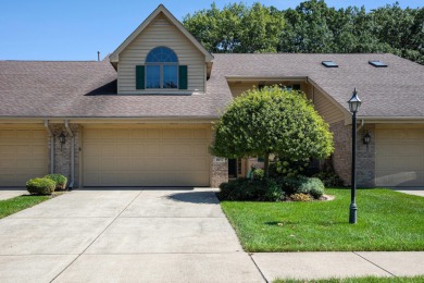 Lake Townhome/Townhouse For Sale in Schererville, Indiana