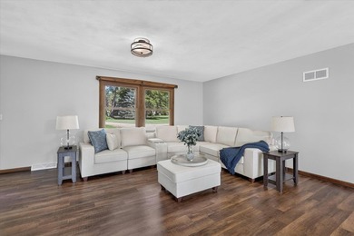 Welcome to your own private country retreat! Nestled on 5.15 - photo 10