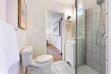 Set on a cul-de-sac in Midtown, this inviting home blends - photo 13
