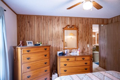 Spacious home on 5 private, quiet acres near Castle Rock Lake - photo 9