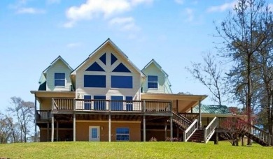 Lake Home For Sale in Georgetown, Georgia